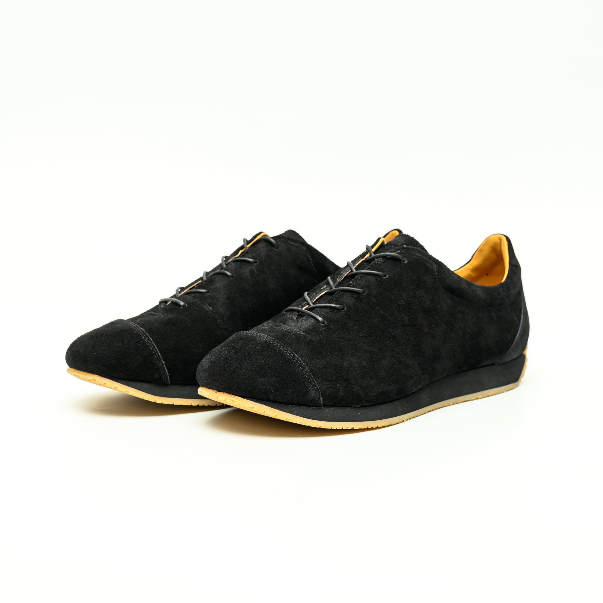 Bobbed black