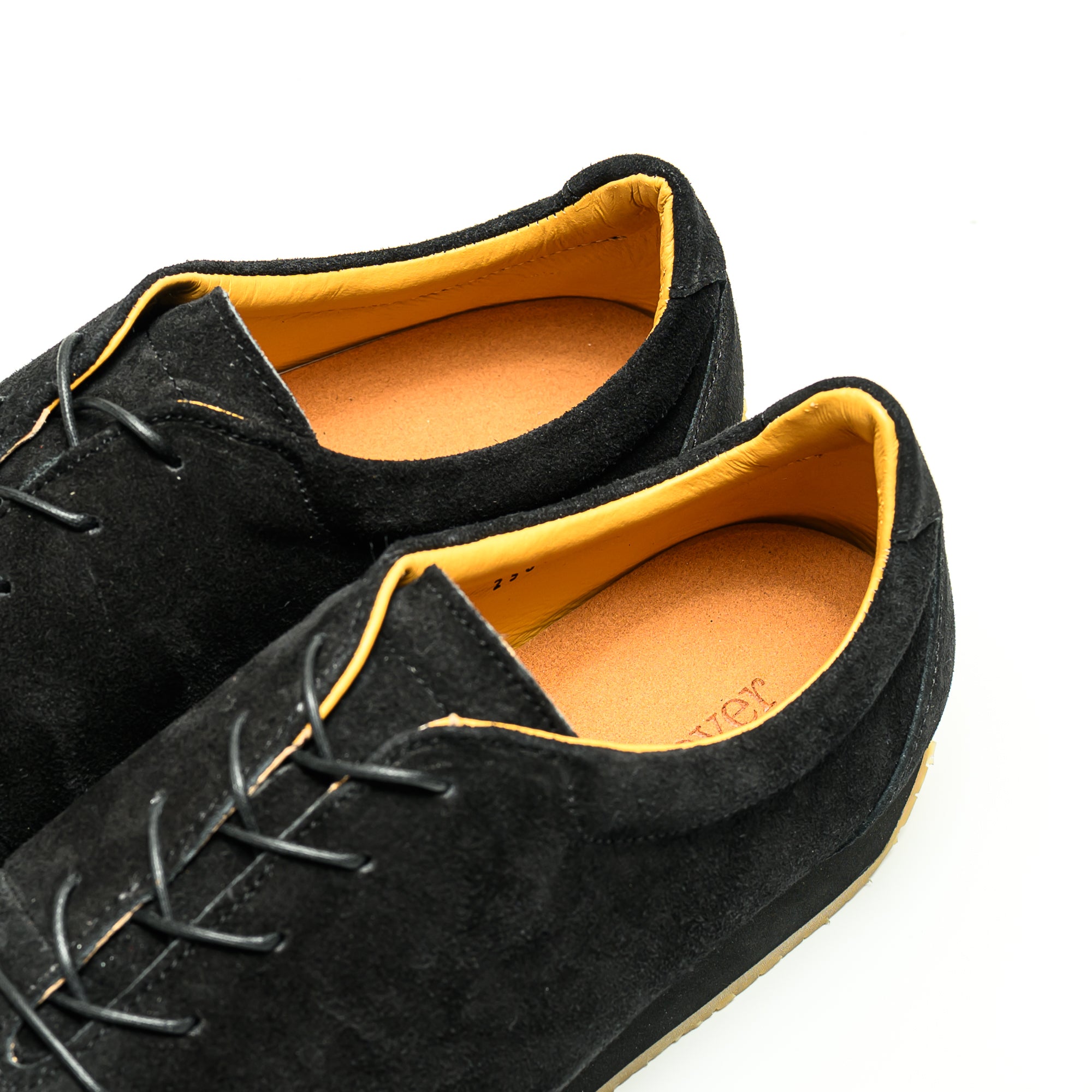 Bobbed black
