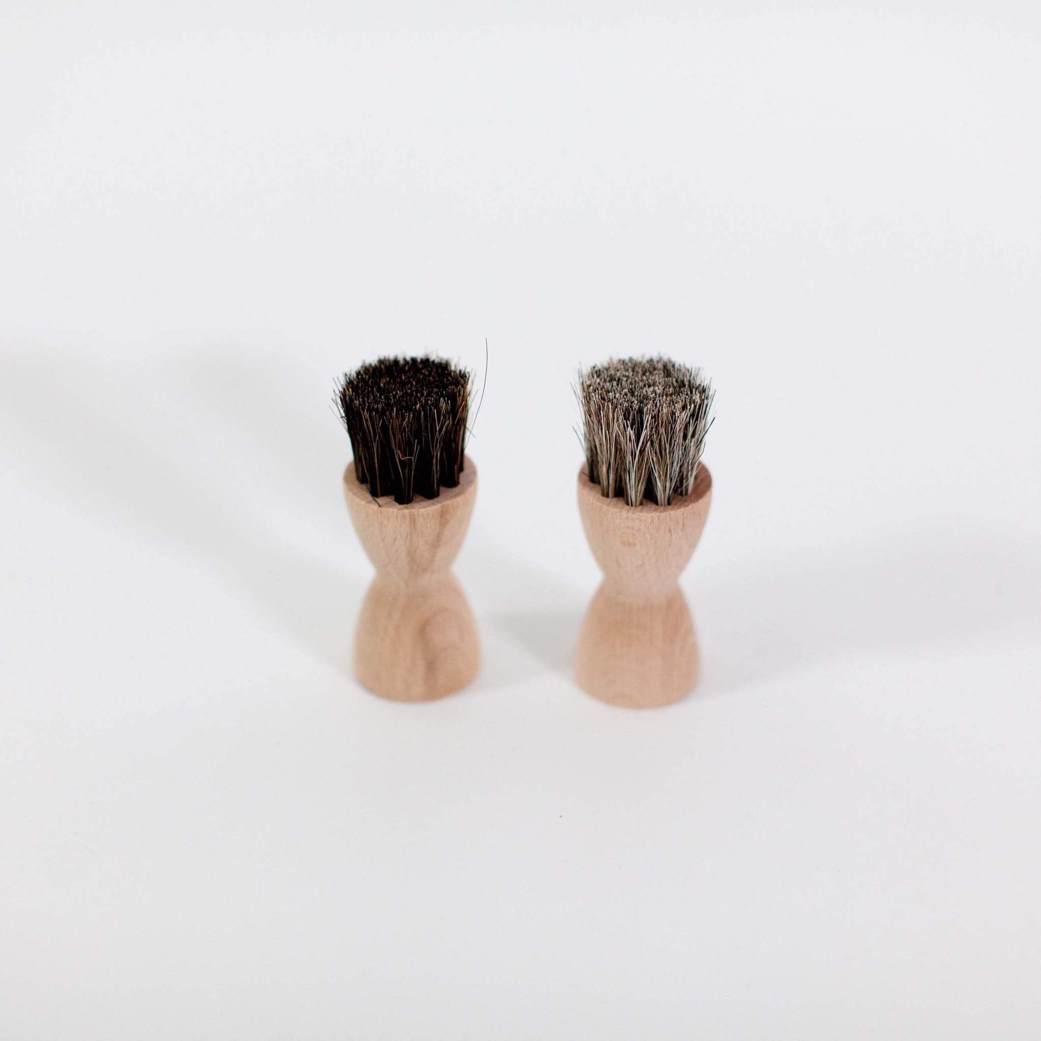 Tapir mini brush