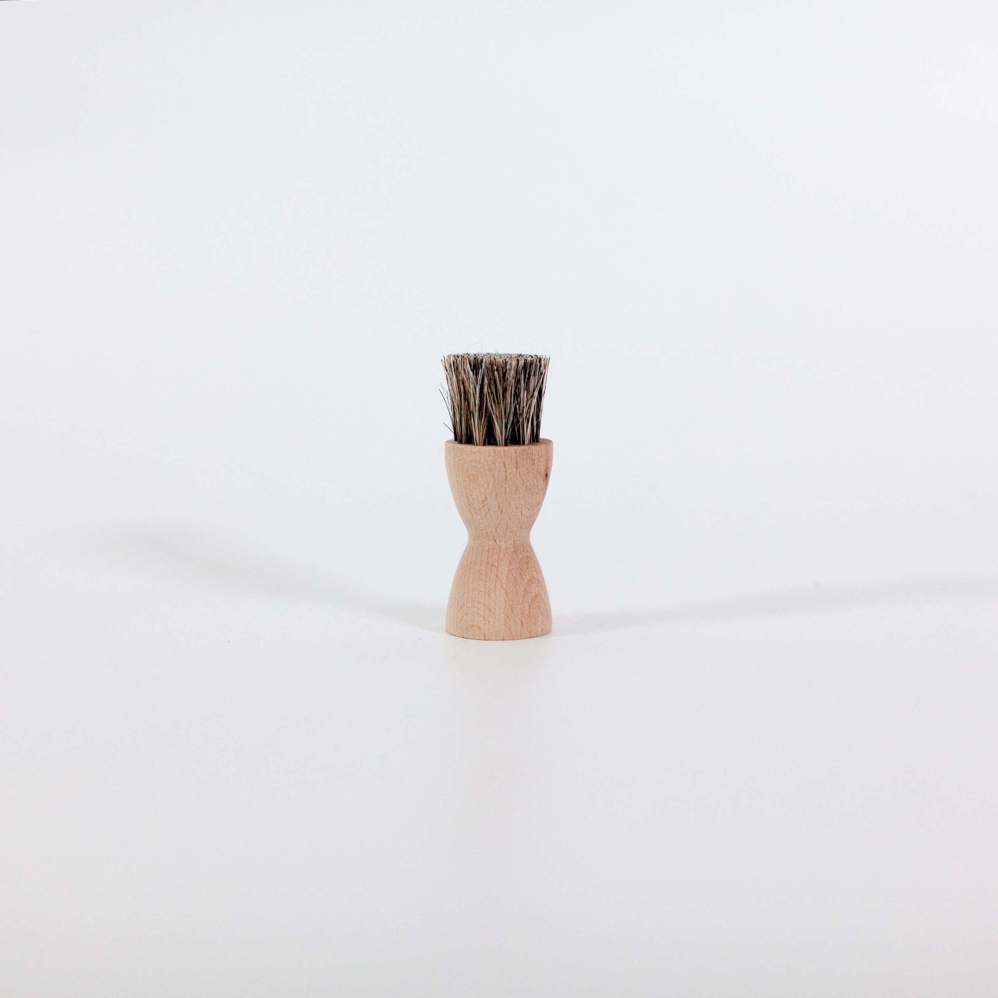 Tapir mini brush