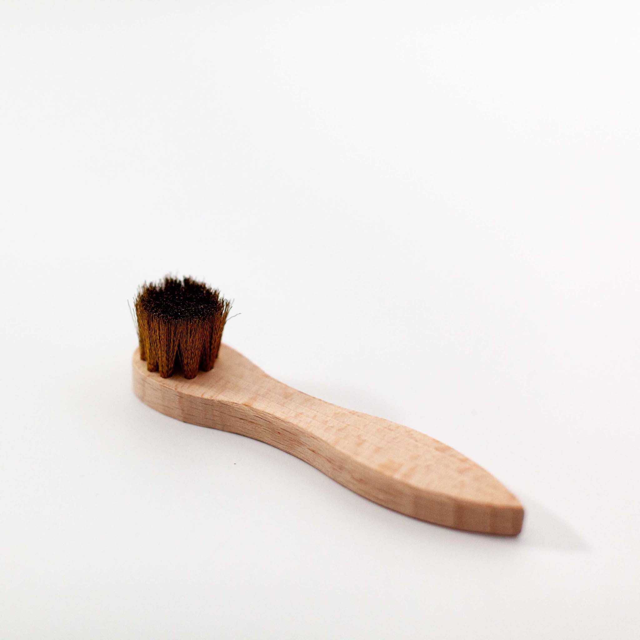 tapir steel brush