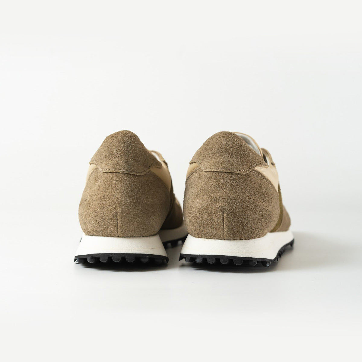 SHV3 苔藓色 x 米色