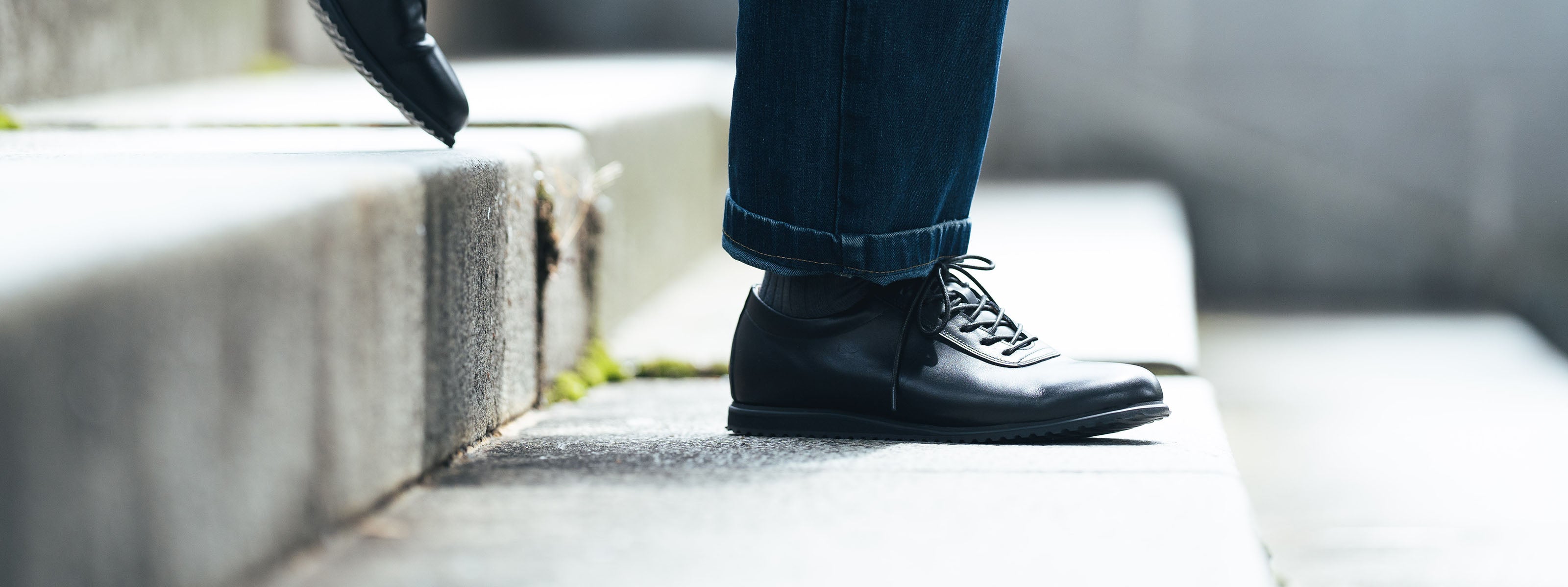 R230様　　マルコ マルコTS-ブラック-幅広で歩きやすい防水ビジネススニーカー-blueover