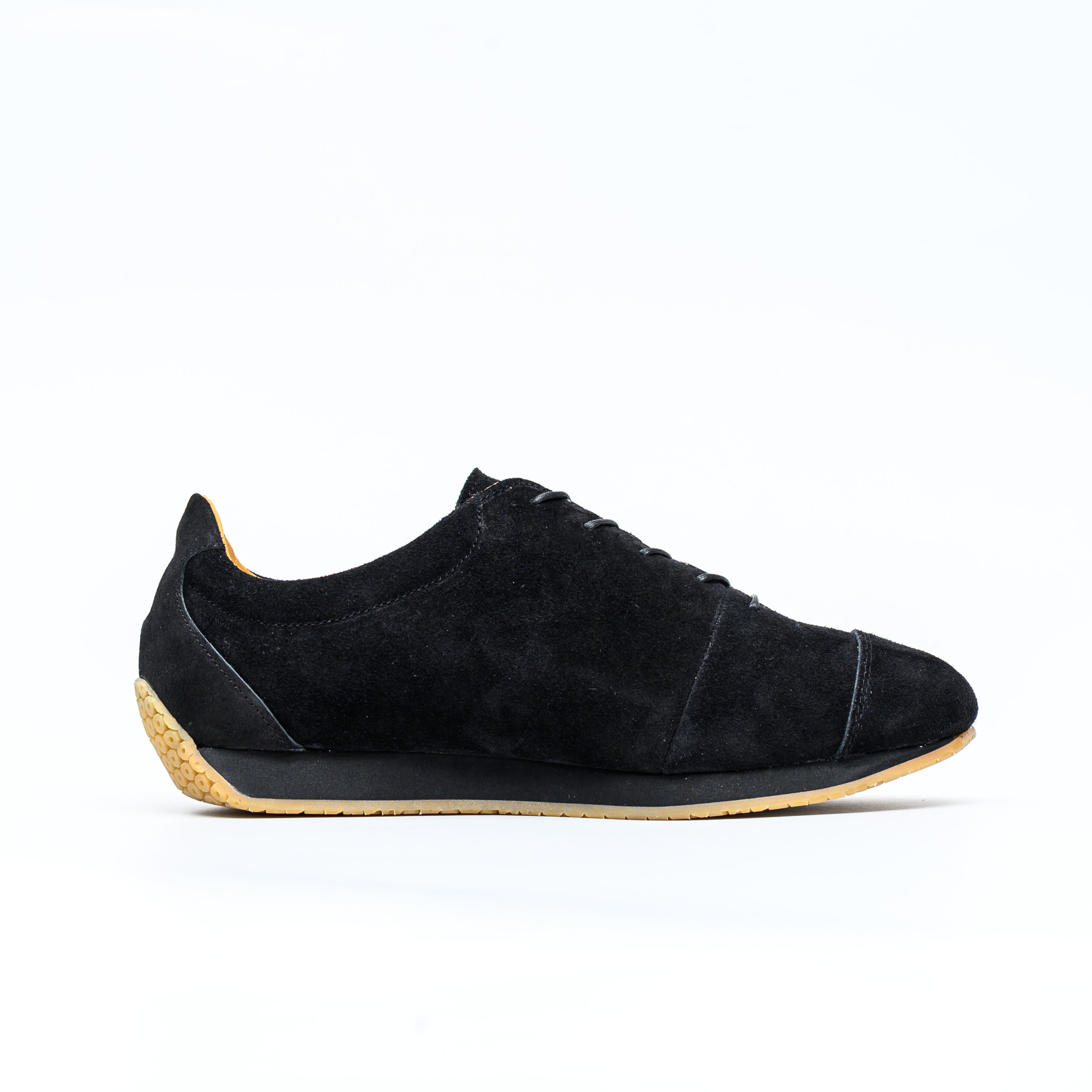 Bobbed black