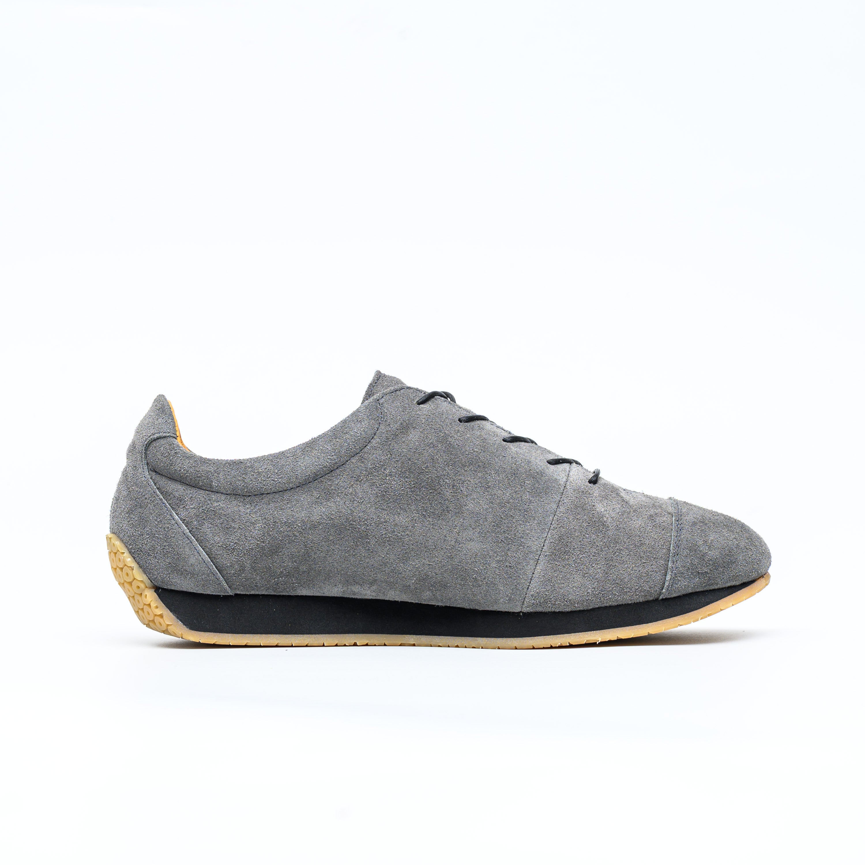 Bobbed black