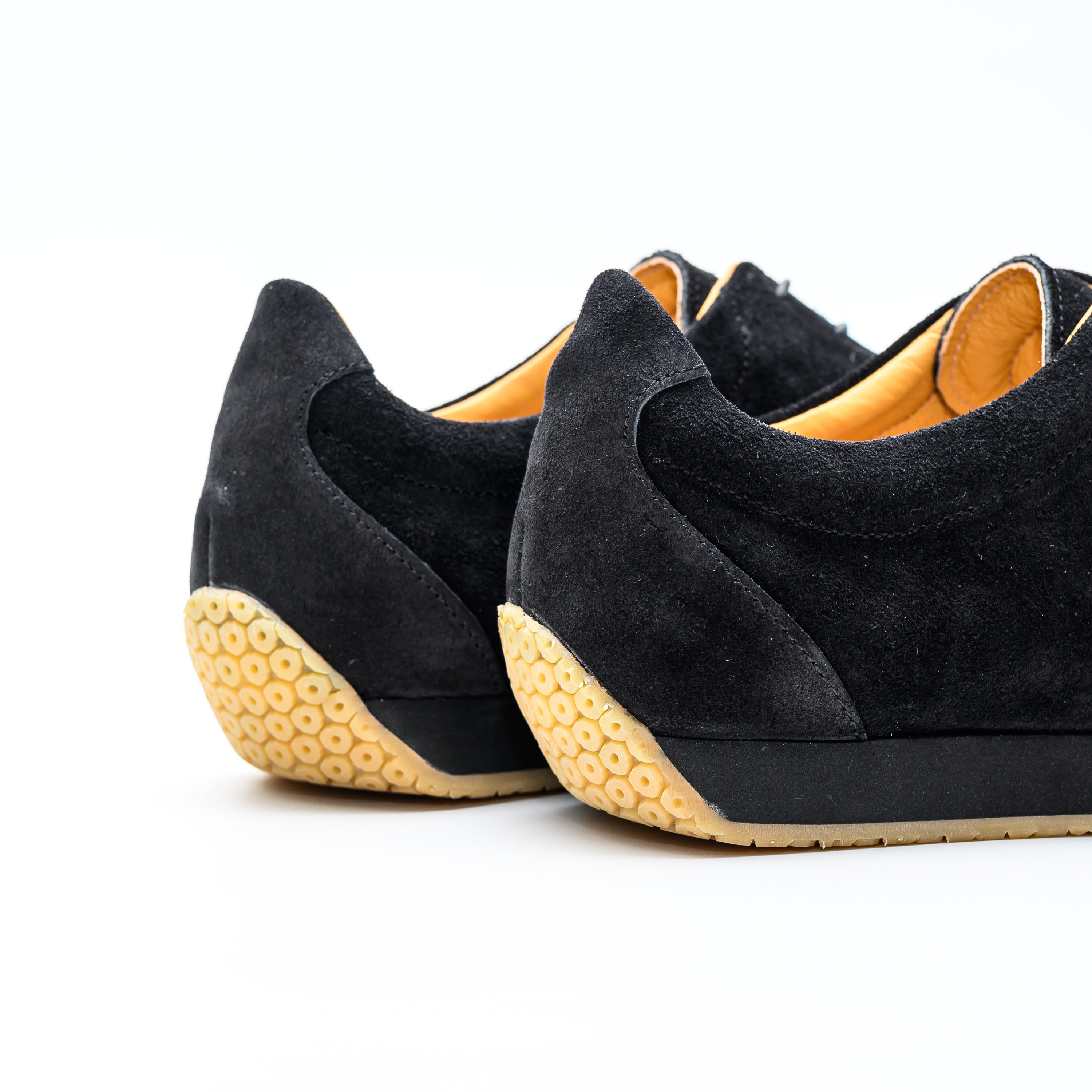 おかっぱ-ブラック-ブラックソール-幅広で歩くための日本製