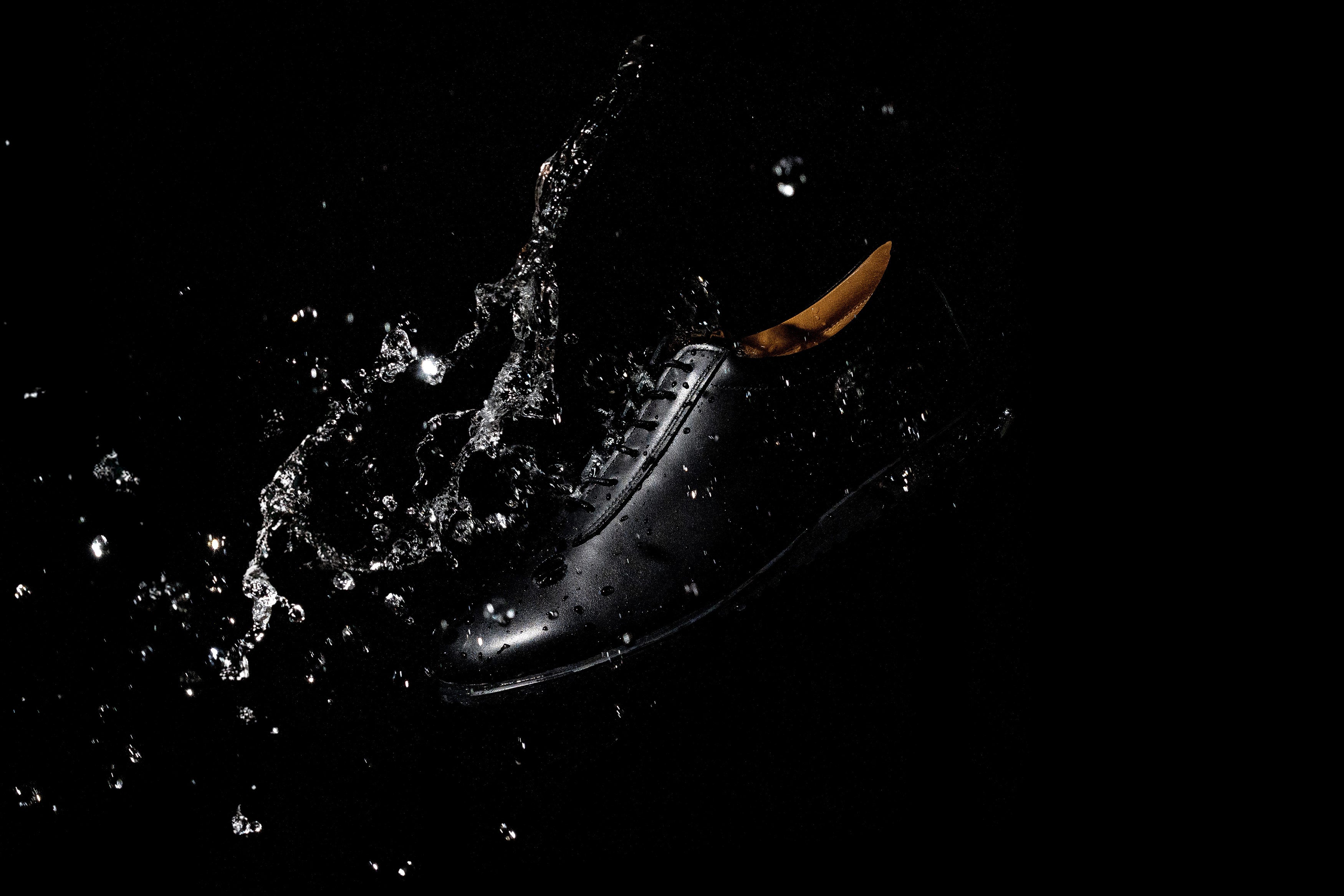 マルコ｜幅広で歩きやすい、上質な革の防水ビジネススニーカー-blueover